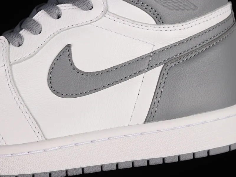 All categories Air Jordan Jordan series basketball shoes Air Jordan 1 High foreign trade version Air Jordan 1 High OG "Stealth" AJ1 Joe 1 white gray 555088-037